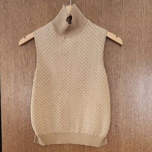 Gucci SILK Size Medium Turtleneck